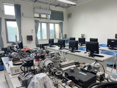 E318 電機設計實驗教室圖片