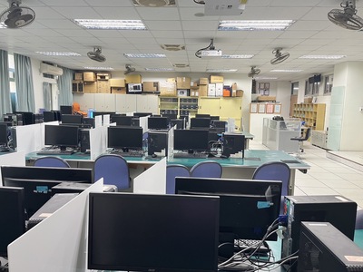 E232 嵌入式系統實驗教室圖片