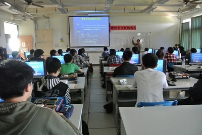 E445 晶片設計暨資訊安全應用實驗室Image